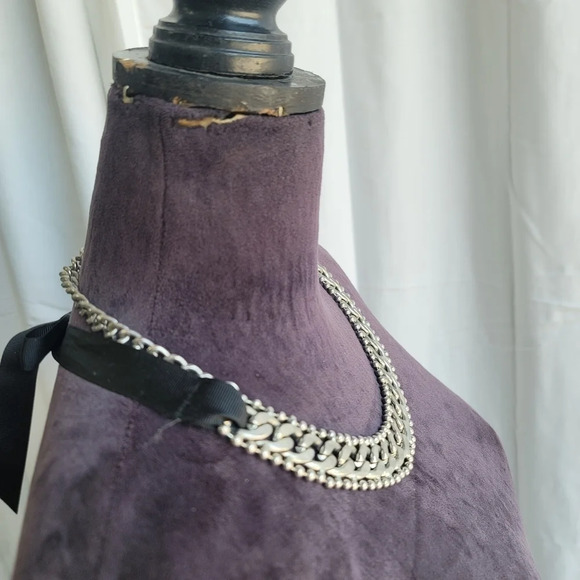 Gorgeous Womens Black Chain Black Ribbon Tie Necklace Chunky - Picture 3 of 10